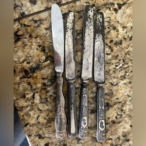 Set of 4 vintage knifes